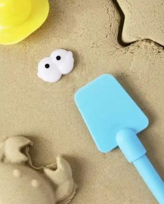 Pieskovisko doma v obývačke? Prečo nie ... 🏝😉 Kinetický piesok je skvelá hračka sama o sebe, ale zakúpiť si teraz môžete...